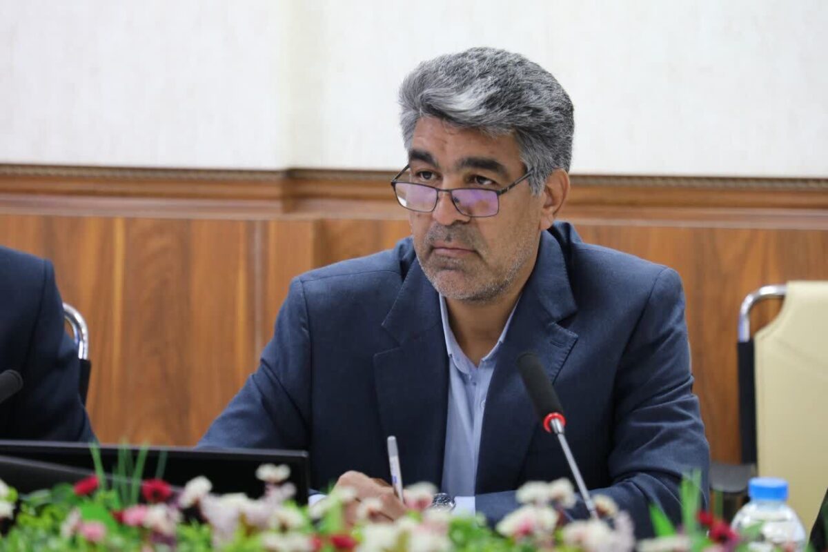 مشاورین